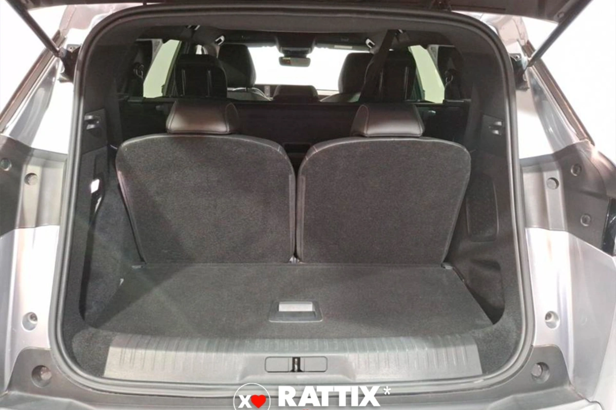 PEUGEOT 5008 iii 2024 1.2 hybrid Allure 145cv e-dcs6